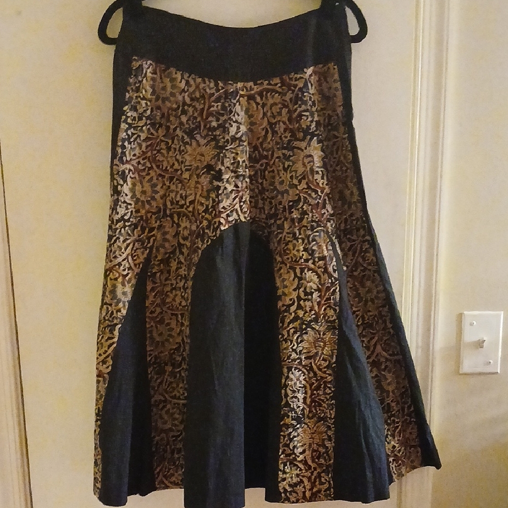 Vintage Black and Tan Floral Women's Skirt